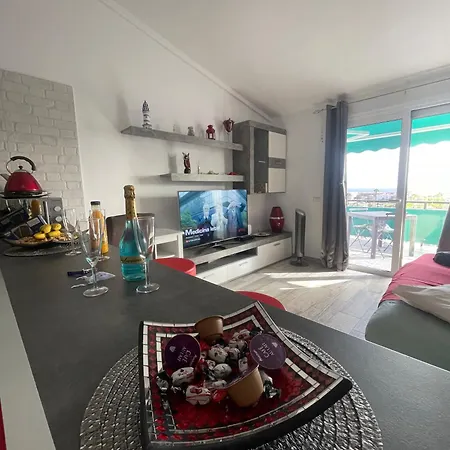 Poseidon Golf & Ocean View Apartamento