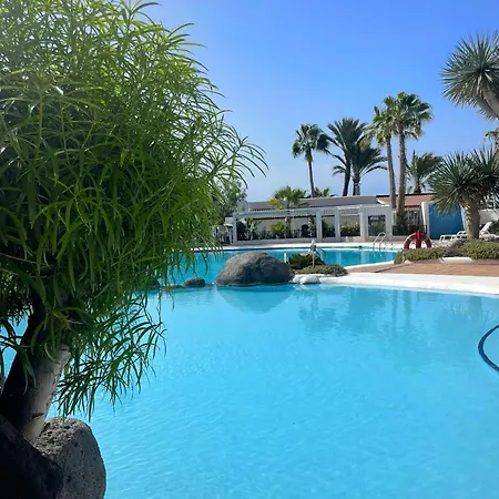 Floor Penthouse With Ocean View & Pool - Poseidon サンミゲル・デ・アボナ