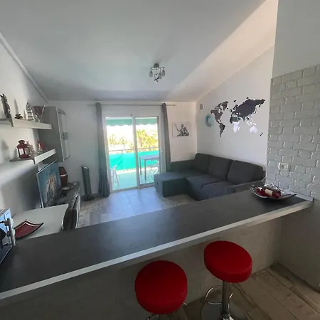 Poseidon Golf & Ocean View Apartamento *
